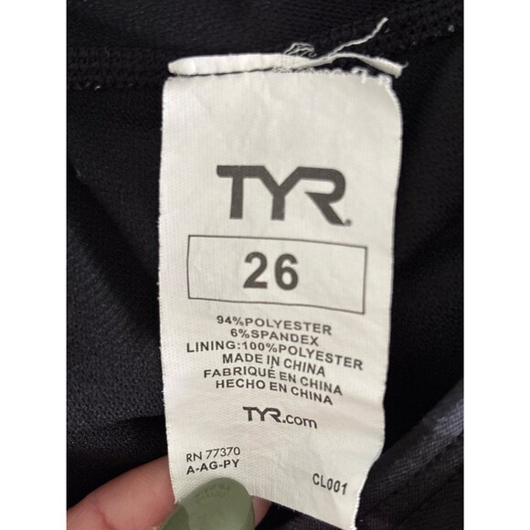 TYR Women’s Green and Black One Piece Competition / Practice Swimsuit Size 26 - Picture 8 of 8